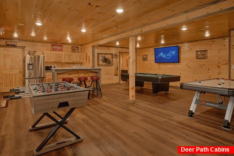 6 Bedroom 4 Bath with Extra Sleeping - Gatlinburg Hideaway