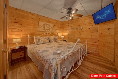 5 Bedroom 4 Bath Cabin Sleeps 14 - Black Bear Lodge