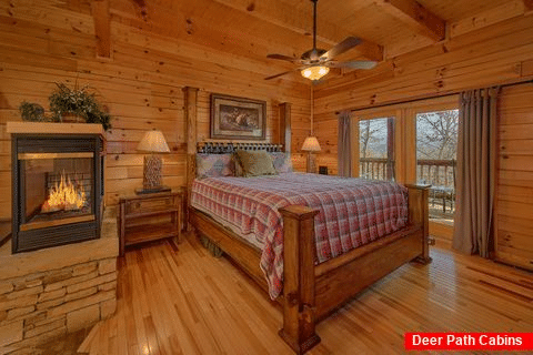 Large Space 3 Bedroom 3 Bath Sleeps 12 - Hidden Fantasy Cabin