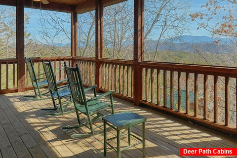 Mountain Views 3 Bedroom Cabin Sleeps 12 - Hidden Fantasy Cabin