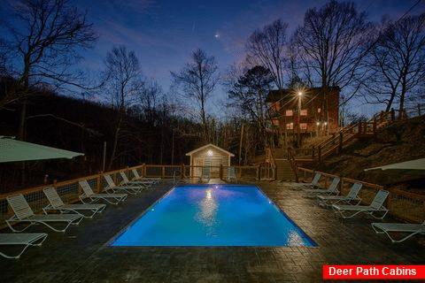 6 Bedroom Cabin with Community Pool - Bar Mountain II