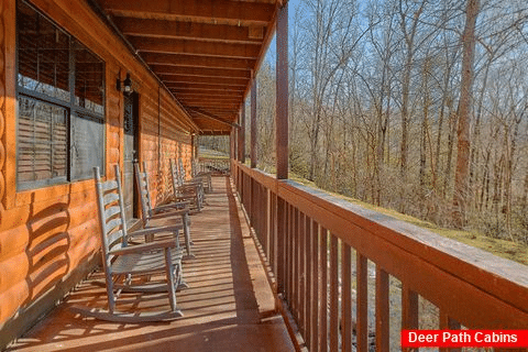 Wrap Around Decks and Yard 6 Bedroom Cabin - Gatlinburg Hideaway