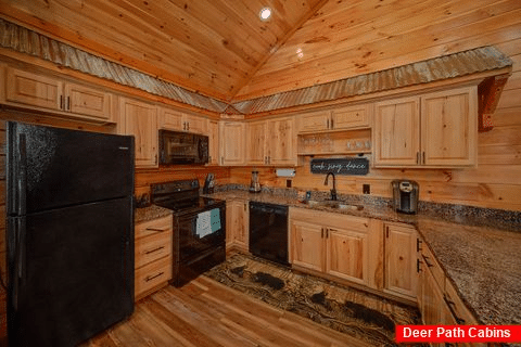 Four Bedroom Cabin with Fully Equipped Kitchen - Cubbs Dream