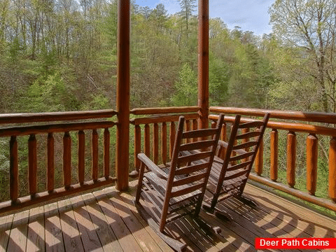 Main Floor Bedroom with Private Deck - Pool and a Theater Lodge