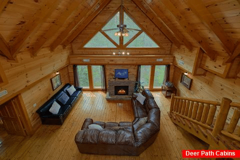 Spacious 8 Bedroom 6 Bath Cabin Sleeps 22 - Pool and a Theater Lodge