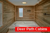 Jacuzzi Tub Master Bedroom 3 Bedroom Cabin 