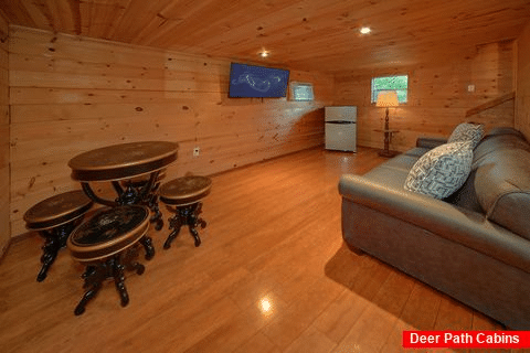 Cozy Living Room in Cabin Rental - Rivers Ridge