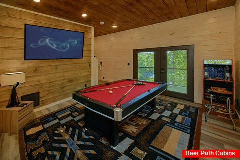 4 bedroom cabin with Pool table and Arcade game - Skyscraper