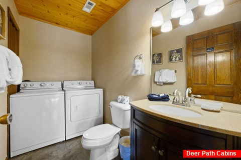 Full Size Washer and Dryer 7 Bedroom Sleeps 24 - Crestview Estate