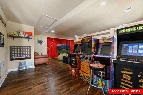 Game Room Theater Room Bunk Bed Room Sleeps 24 - Crestview Estate