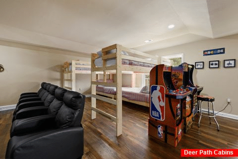 Game Room Theater Room Bunk Bed Room Sleeps 24 - Crestview Estate