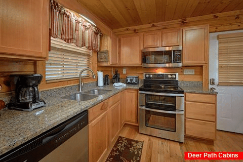 4 Bedroom Cabin with Stainless Steel Kitchen - Knockin On Heaven's Door