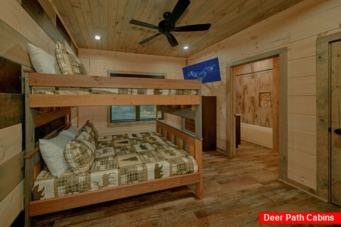 4 bedroom cabin rental with full size bunkbeds - Never Gonna Leave