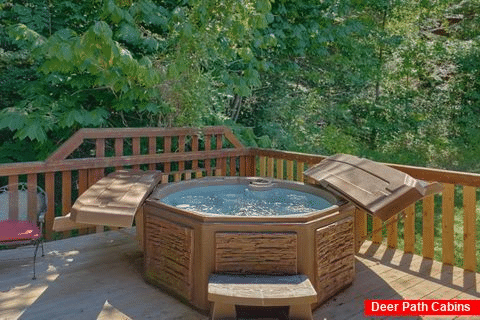 Private hot tub at 3 bedroom cabin rental - A Step Away