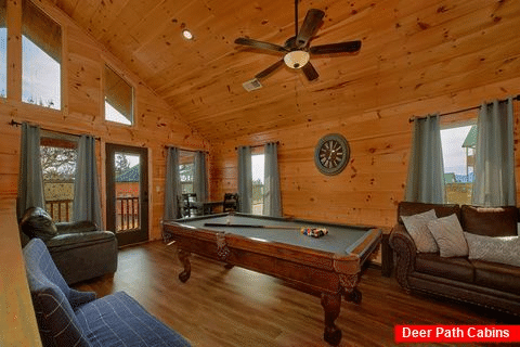 Game room with pool table in 3 bedroom cabin - Bandit Lodge