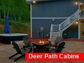 Gatlinburg luxury rental with outdoor fire pit