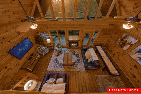 Spacious 4 Bedroom Cabin with Large Open Space - Smuggler's Run