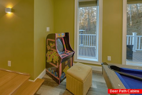 Arcade game and pool table in 3 bedroom rental - Cardinals Creek II