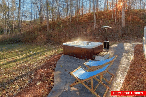 3 bedroom cabin with a hot tub and wooded view - Cardinals Creek II