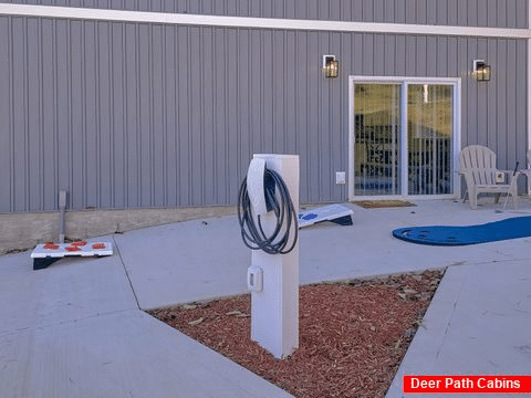 Cabin rental with electric car charging station - Cardinals Creek II