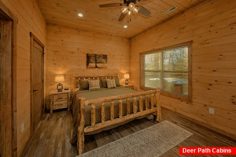 Wears Valley 4 Bedroom Cabin with King Bed - Stay'N Play