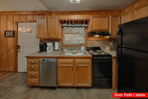 Fully Equipped Kitchen - Bear Creek Ridge