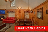 2 Bedroom Cabin with Dining Area for 6