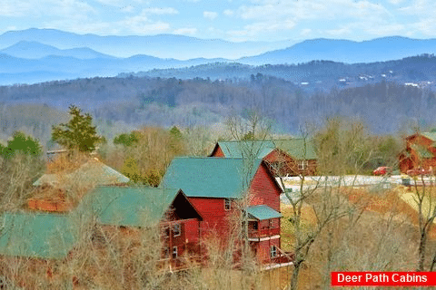 3 story pool cabin with mountain views from deck - Bandit Lodge