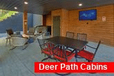 Spacious Two Bedroom Cabin with Outdoor TV