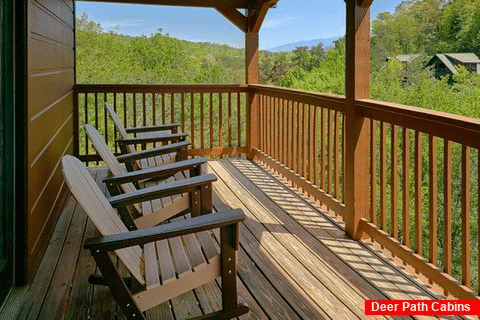 6 Bedroom Cabin with Spacious Decks Sleeps 18 - Crosswinds