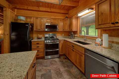 3 bedroom cabin rental with full kitchen - Dogwood Acre