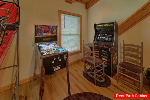 Pinball game and arcade game in cabin game room - Dogwood Acre