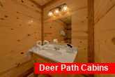 Spacious 4 Bedroom Cabin with 3.5 Bathrooms