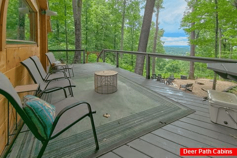 Lots of Outdoot Space with Views - All Inclusive of the Smokies