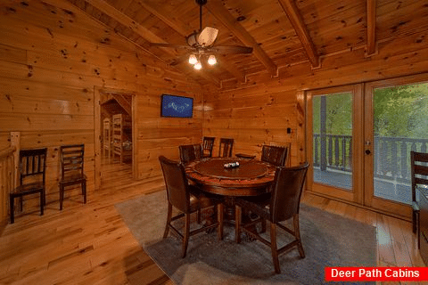 6 Bedroom 5 Bath Cabin Sleeps 20 - Alpine Mountain Lodge