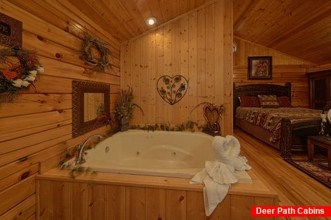 Honeymoon Cabin with Jacuzzi Tub - Cherokee Nights