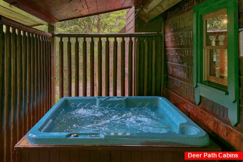 2 Bedroom Sevierville Cabin with Hot Tub - Hillside Dreams