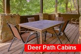 2 Bedroom Cabin with Outdoor Dining Area