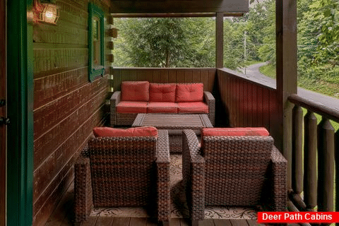 2 Bedroom Cabin with Outdoor Seating - Hillside Dreams