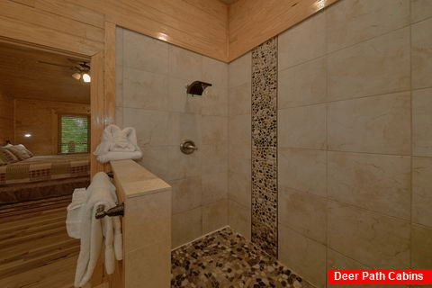 Luxurious shower in cabin Master Bathroom - Southern Magnolia