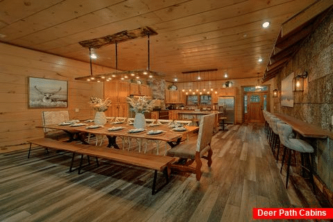 Spacious dining room in 12 bedroom cabin rental - Hibernation Lodge