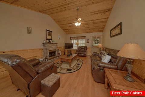 3 Bedroom Vacation Home in Pigeon Forge - Kountry Haven