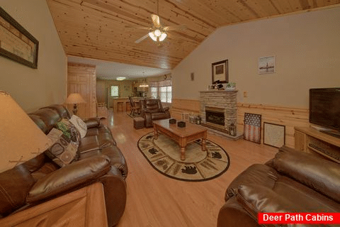 Three Bedroom Overnight Rental in Pigeon Forge - Kountry Haven