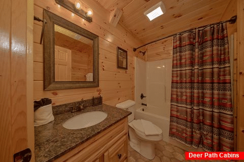 Lower Level Full Bathroom - Kountry Haven