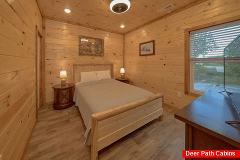 Queen Bedroom with Cable TV and WiFi - Relax I