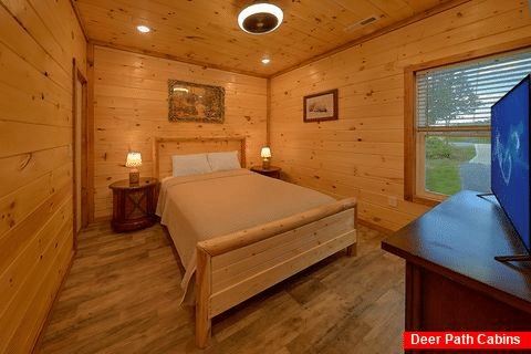 Queen Bedroom with Cable TV and WiFi - Relax I