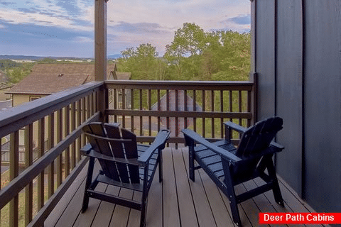 2 Bedroom Cabin with Private Balcony - Could Not Ask For More