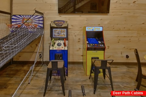 Game Room with Arcades, Basketball and Foosball - Cubbs Dream Paradise