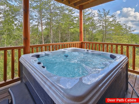 Luxury 6 Bedroom Cabin with Hot Tub Sleeps 12 - Zennessee Boho