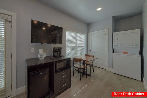 Condo with washer and dryer, wifi and deck - Town Place II #4